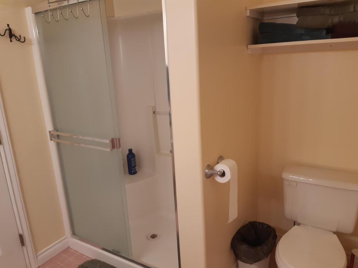 Lakeview House With 4 Rooms Kelowna Near Downtown & Knox Moutain Luaran gambar