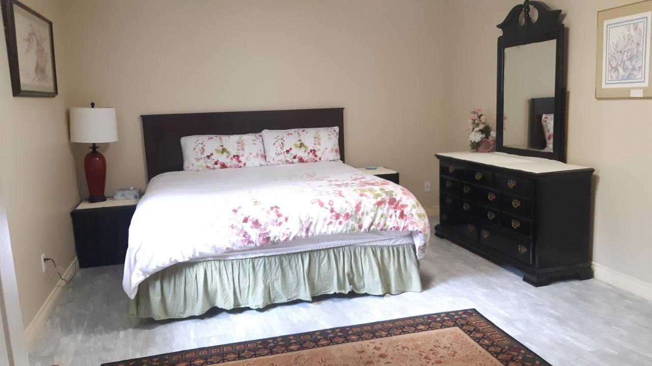 Lakeview House With 4 Rooms Kelowna Near Downtown & Knox Moutain Luaran gambar